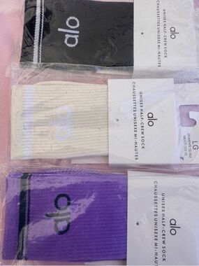 ALO socks 3 pairs unisex half crew socks